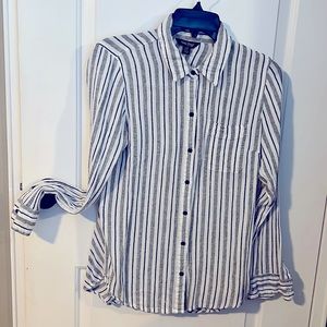 Lucky brand soft linen-type stripped shirt!